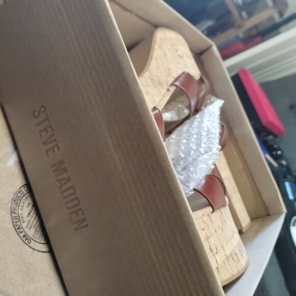 Steve Madden Brava Platform Sandal Red Suede w/Cork Size 11M - Picture 8 of 8